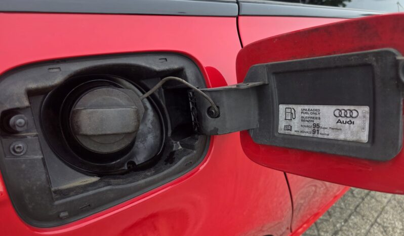 
								AUDI A4 LIMOUSINE full									