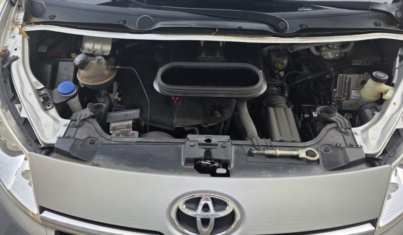 
								Toyota Proace 2.0 D-4D full									